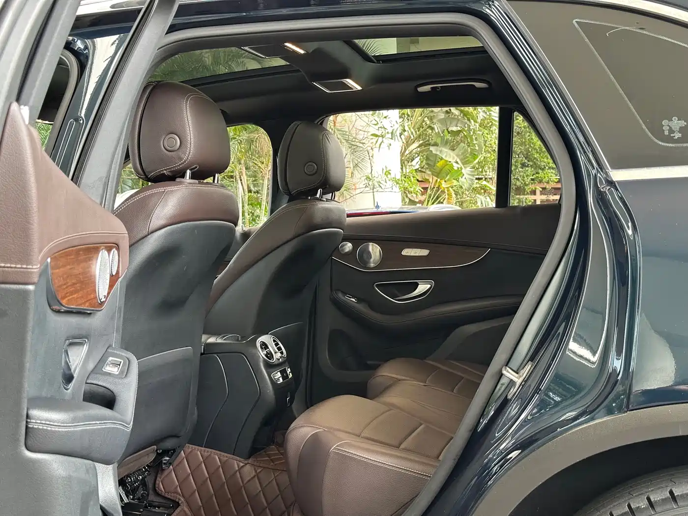Mercedes-Benz GLC 2021 GLC 300 L 4MATIC Sporty фото 6