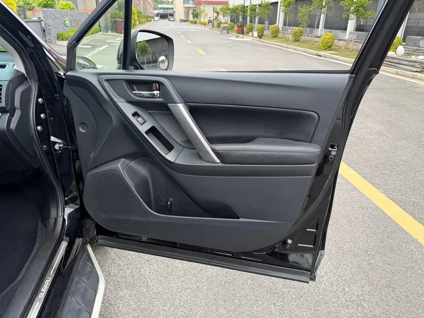 Subaru Forester 2013 2.5i Automatic Premium Edition фото 36