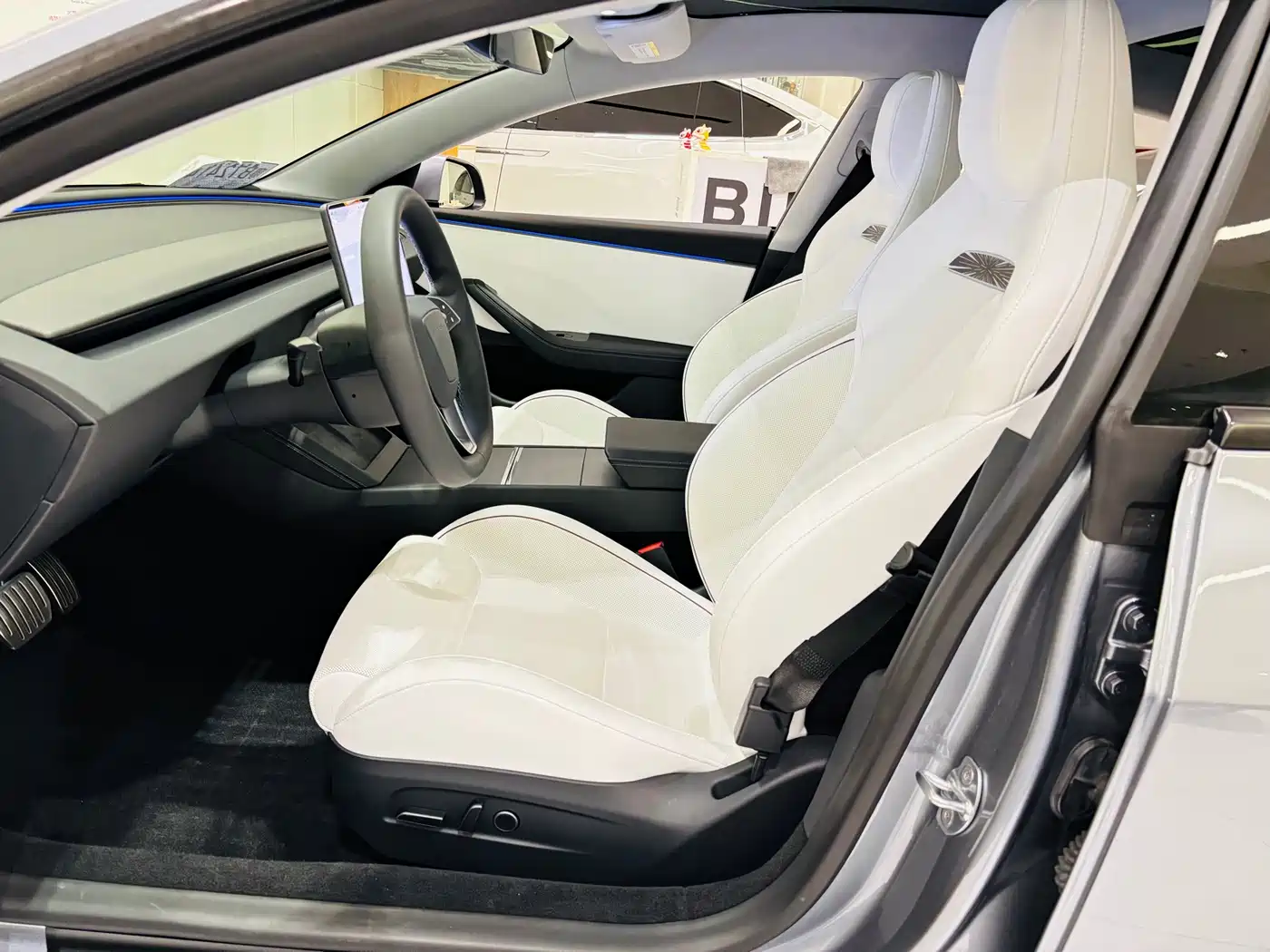 Tesla Model 3 2026 2025 Model Year Facelift Performance All-Wheel Drive