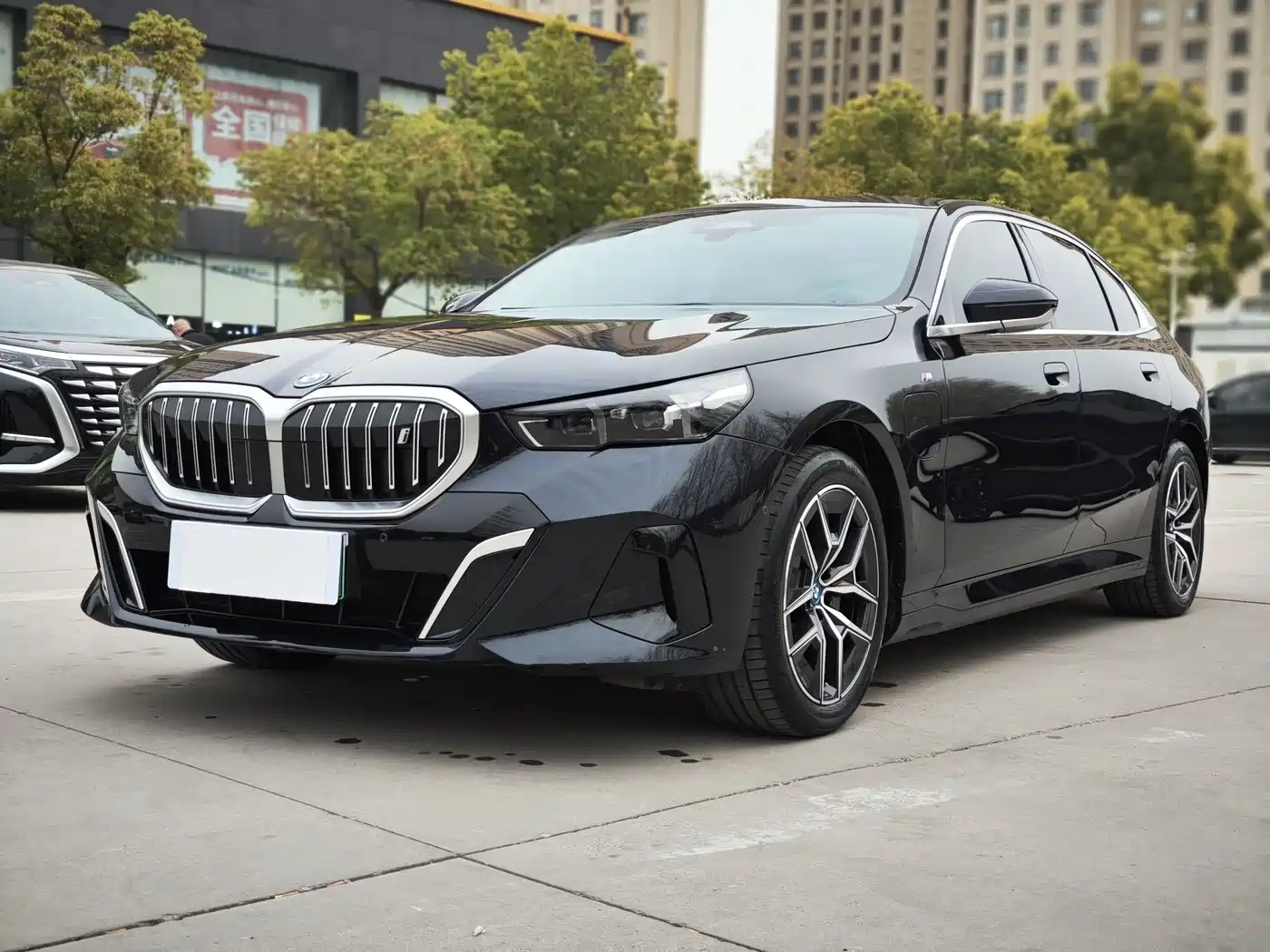 BMW I5