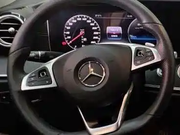 Mercedes-Benz E-Class 2018 Facelift E 200 L Sport фото 3