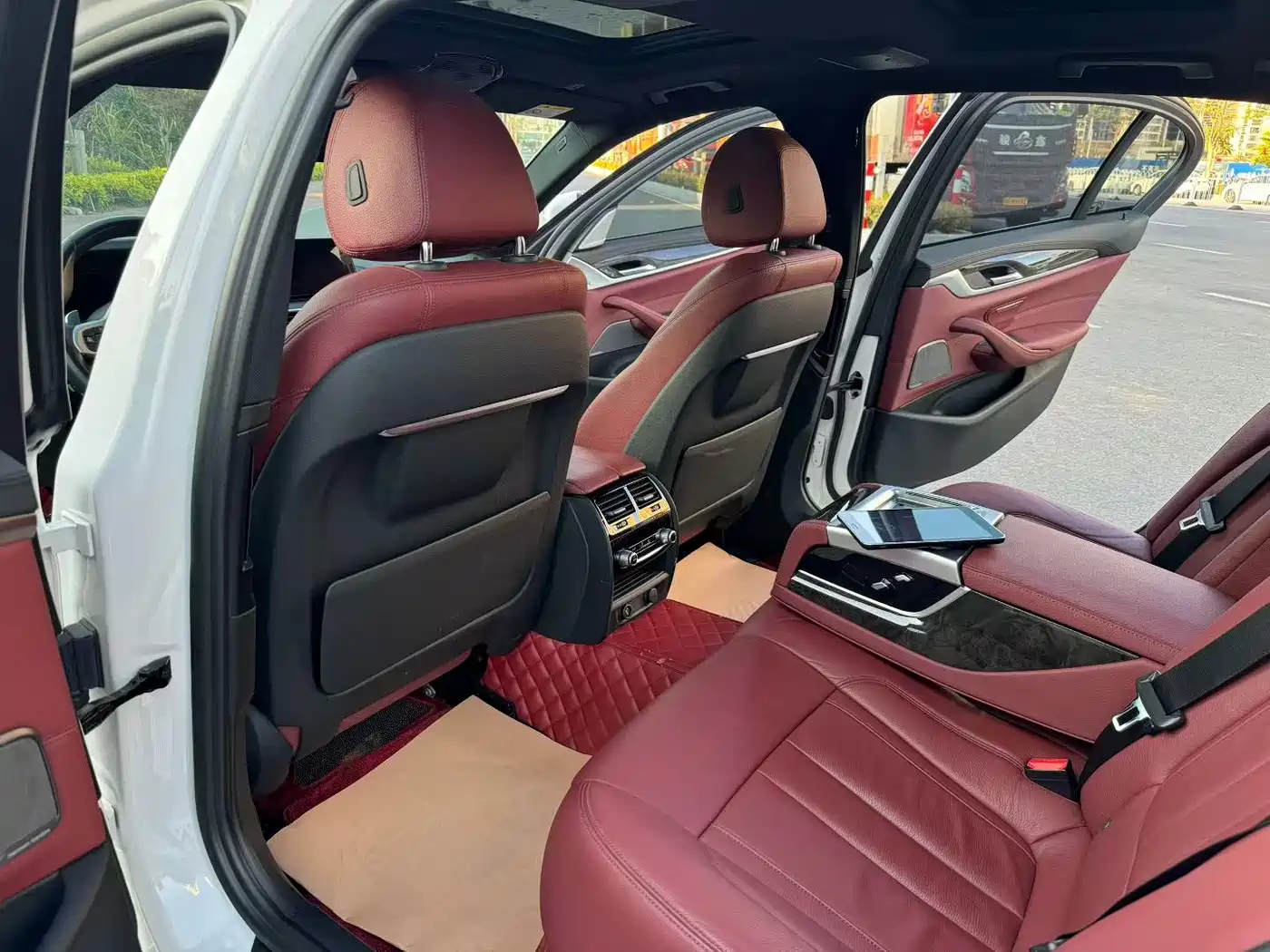 BMW 5 Series 2019 530Li Premium M Sport Package фото 7