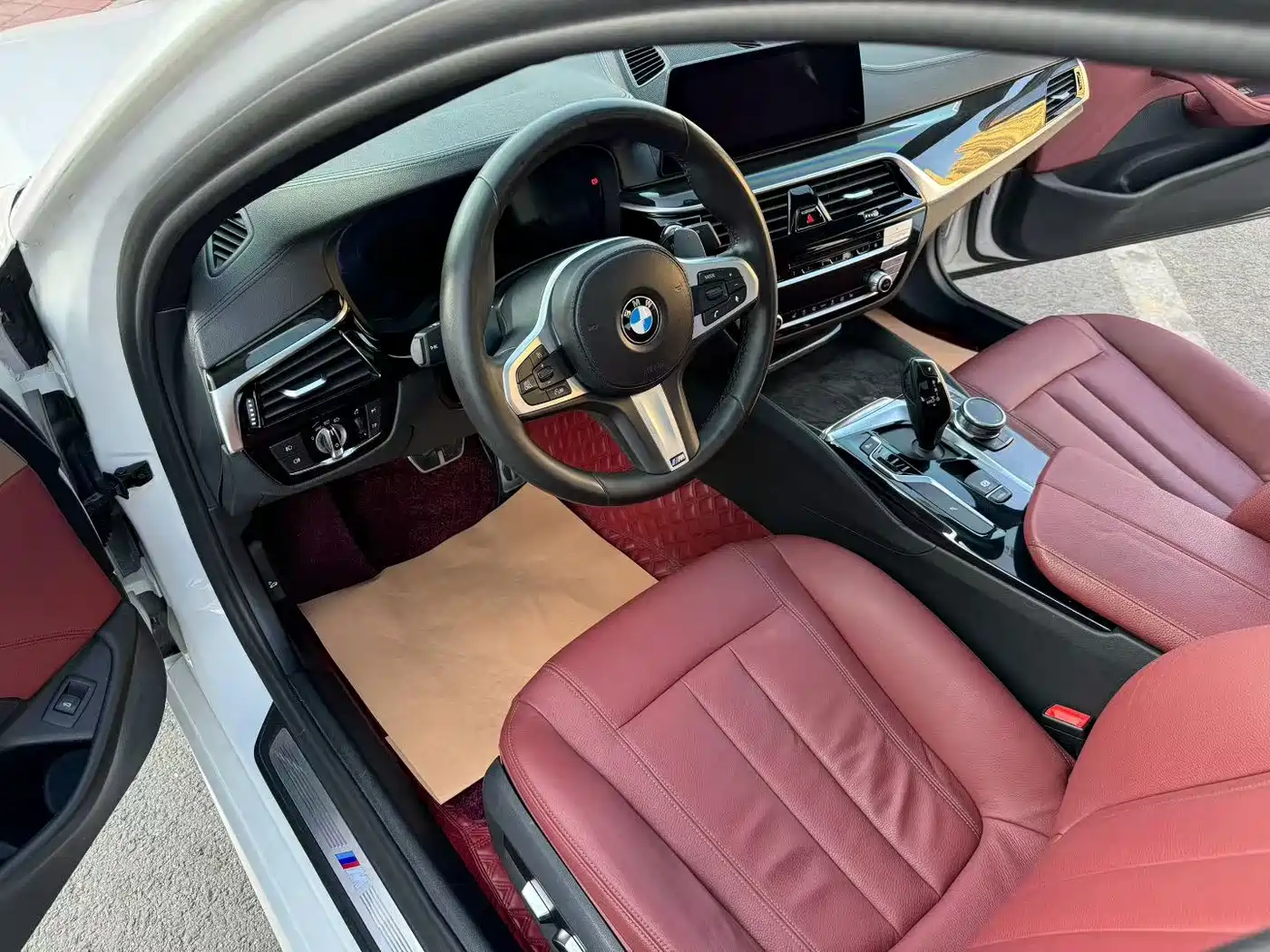 BMW 5 Series 2019 530Li Leading M Sport Package фото 4