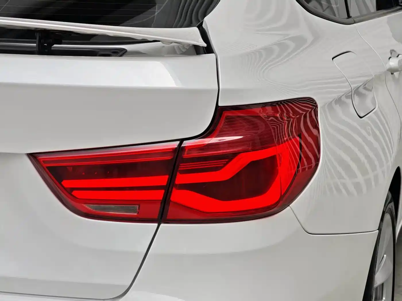 BMW 3 Series GT 2018 320i Fashion фото 15