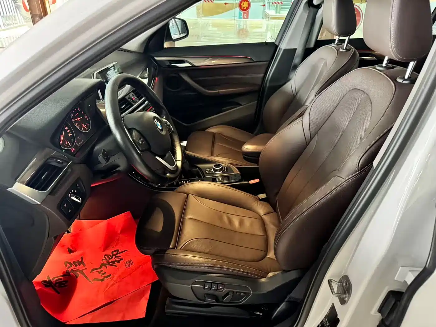 BMW X1 2018 xDrive20Li Premium Model фото 7