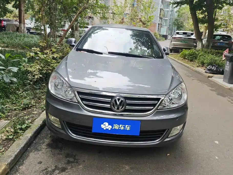 صورة 2 - Volkswagen Lavida