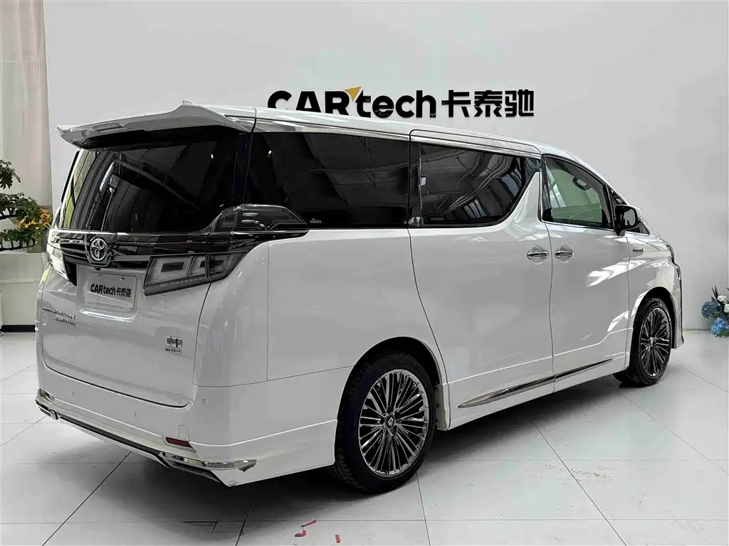 Toyota Vellfire 2023 Crown Hybrid 2.5L HV Ultimate фото 14