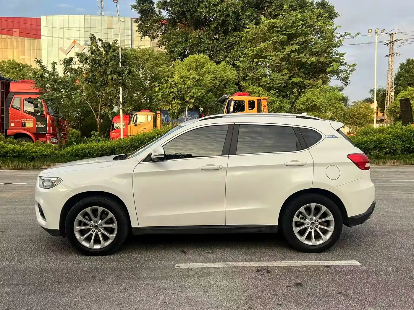 Фото 4 - Haval H2