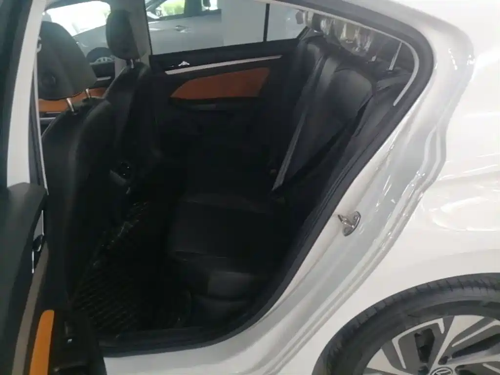 Volkswagen Bora 2023 200TSI DSG Yuexing PRO Edition фото 17