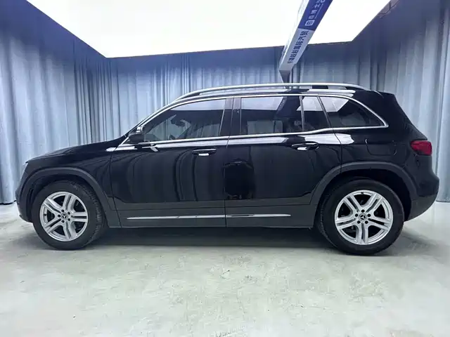 Mercedes-Benz GLB 2021 GLB 180 Dynamic — фото 4