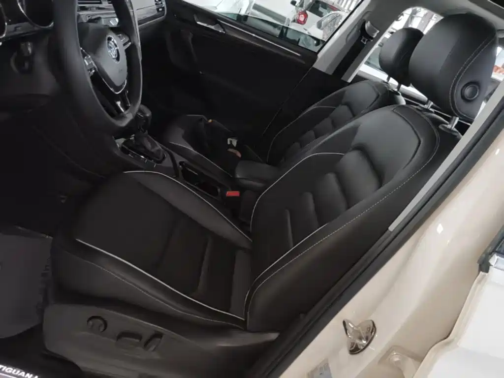 Фото 15 - Volkswagen Tiguan L