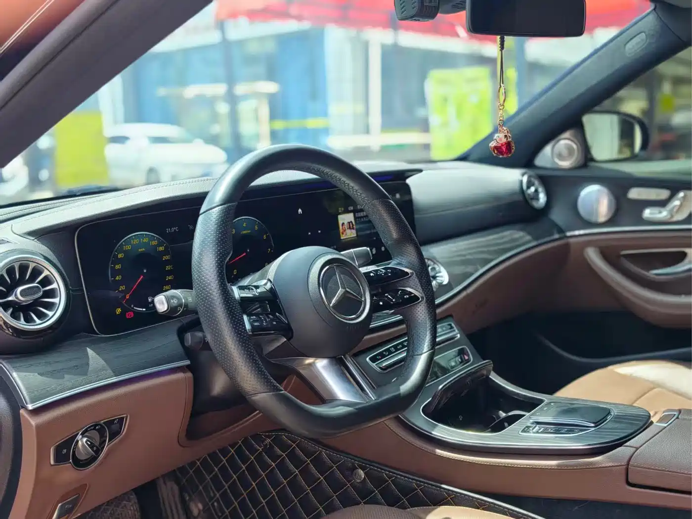 Mercedes-Benz E-Class 2021 E 300 L Luxury фото 7