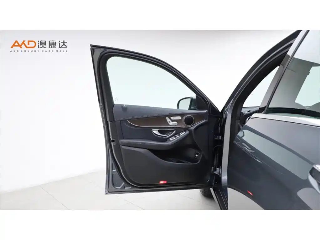 Mercedes-Benz GLC 2020 GLC 260 L 4MATIC Luxury фото 10