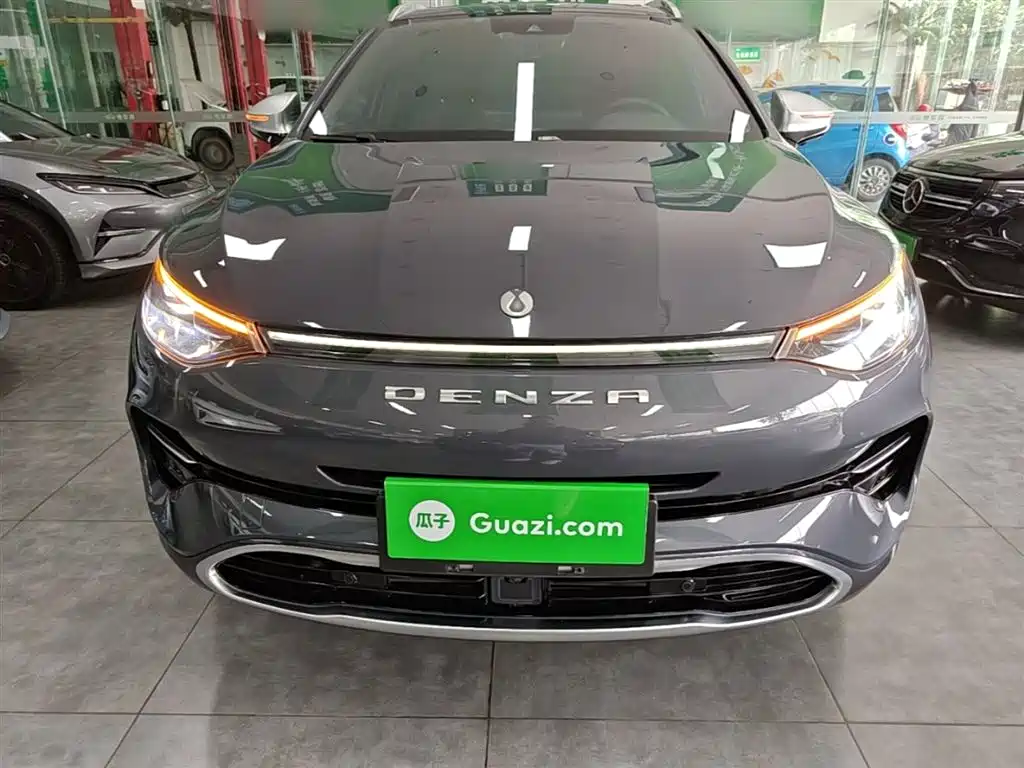 Denza X 2020 PHEV Sport Edition фото 3