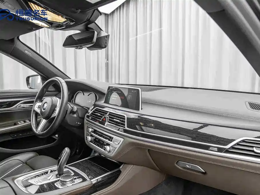 BMW 7 Series 2018 730Li Premium Type M Sport Package фото 14