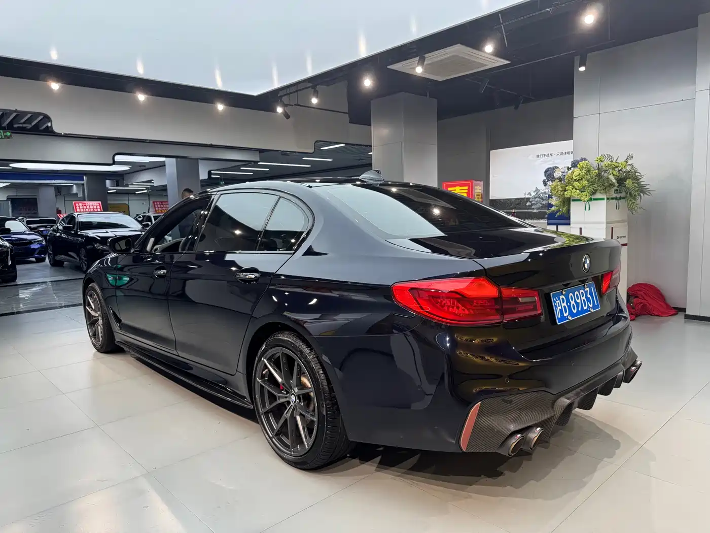 BMW 5 Series 2018 Facelift 530Li Exclusive M Sport Package фото 14