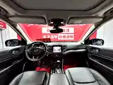 Фото 7 - Jeep Commander