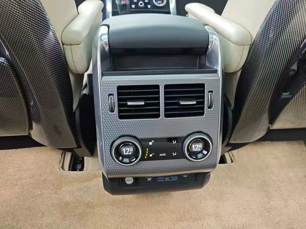 Photo 13 - Land Rover Range Rover Sport