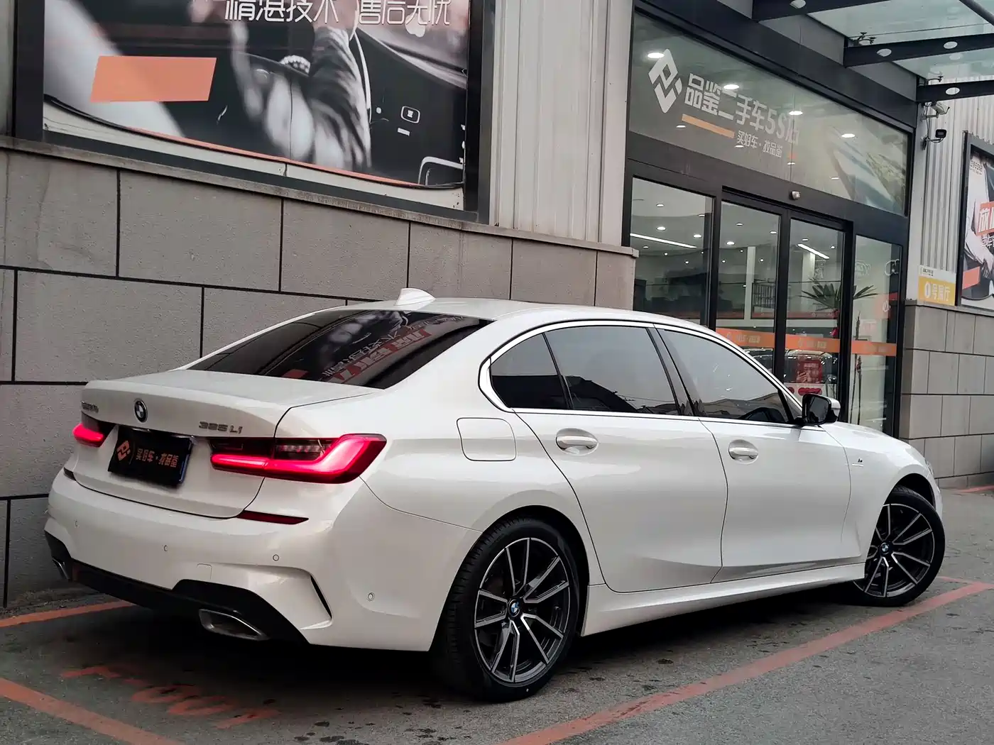 BMW 3 Series 2020 325Li M Sport Package фото 5