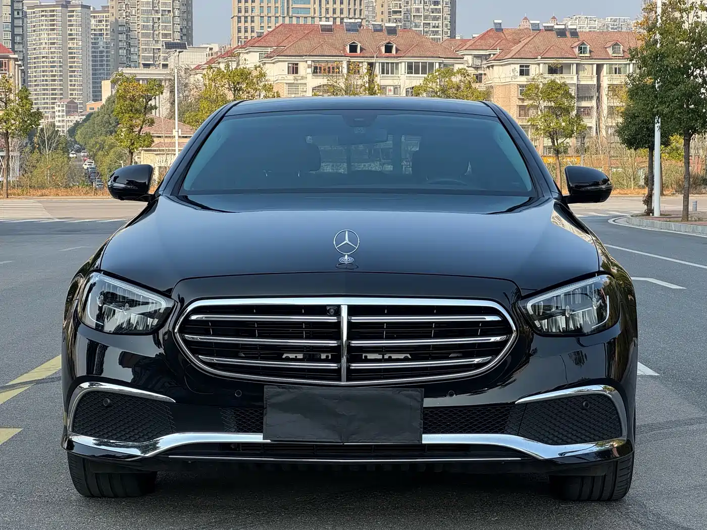 Mercedes-Benz E-Class 2023 E 300 L Fashion фото 11