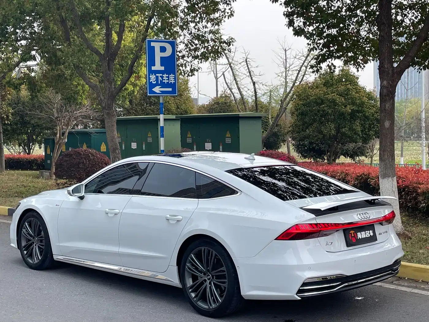 Audi A7 2023 Model 45 TFSI Premium Selection Edition фото 4