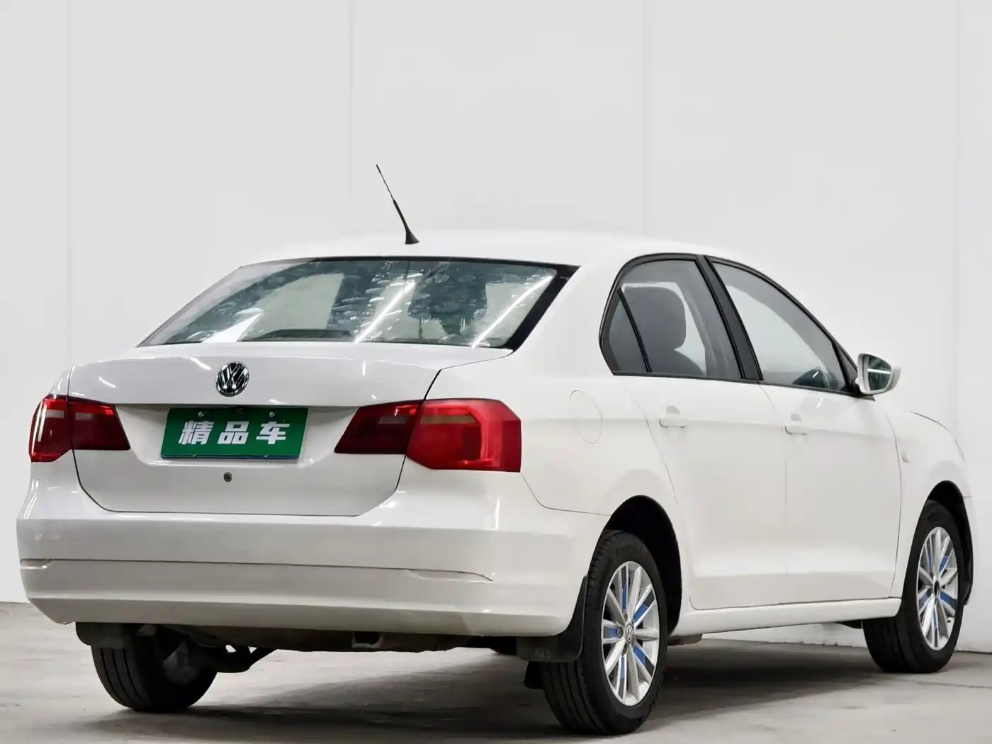 Volkswagen Jetta 2015 1.6L Auto Comfort фото 4