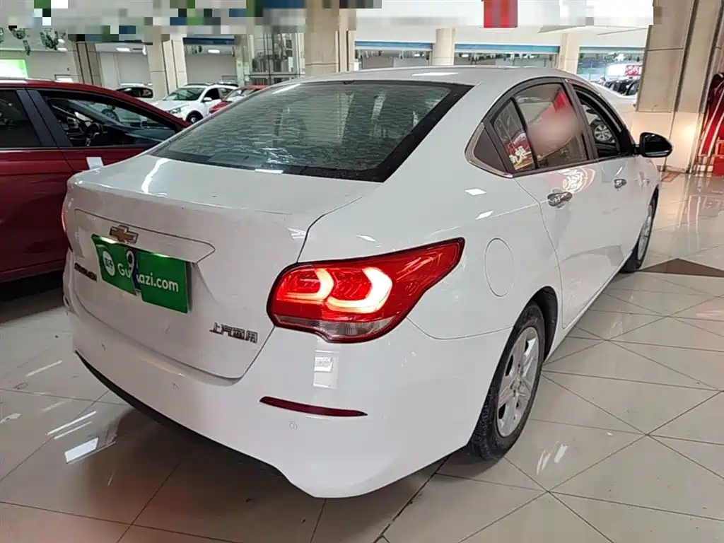 Chevrolet Cavalier 2016 1.5L Manual Enjoyment Edition фото 7