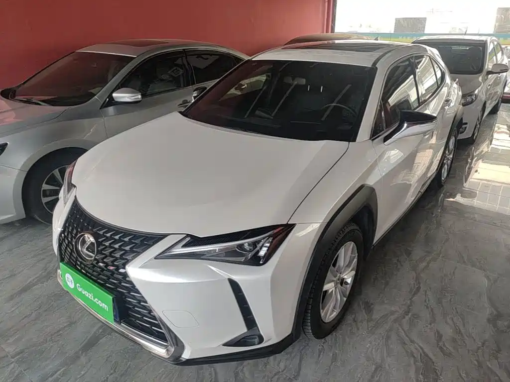 Lexus UX 2020 200 Special Edition