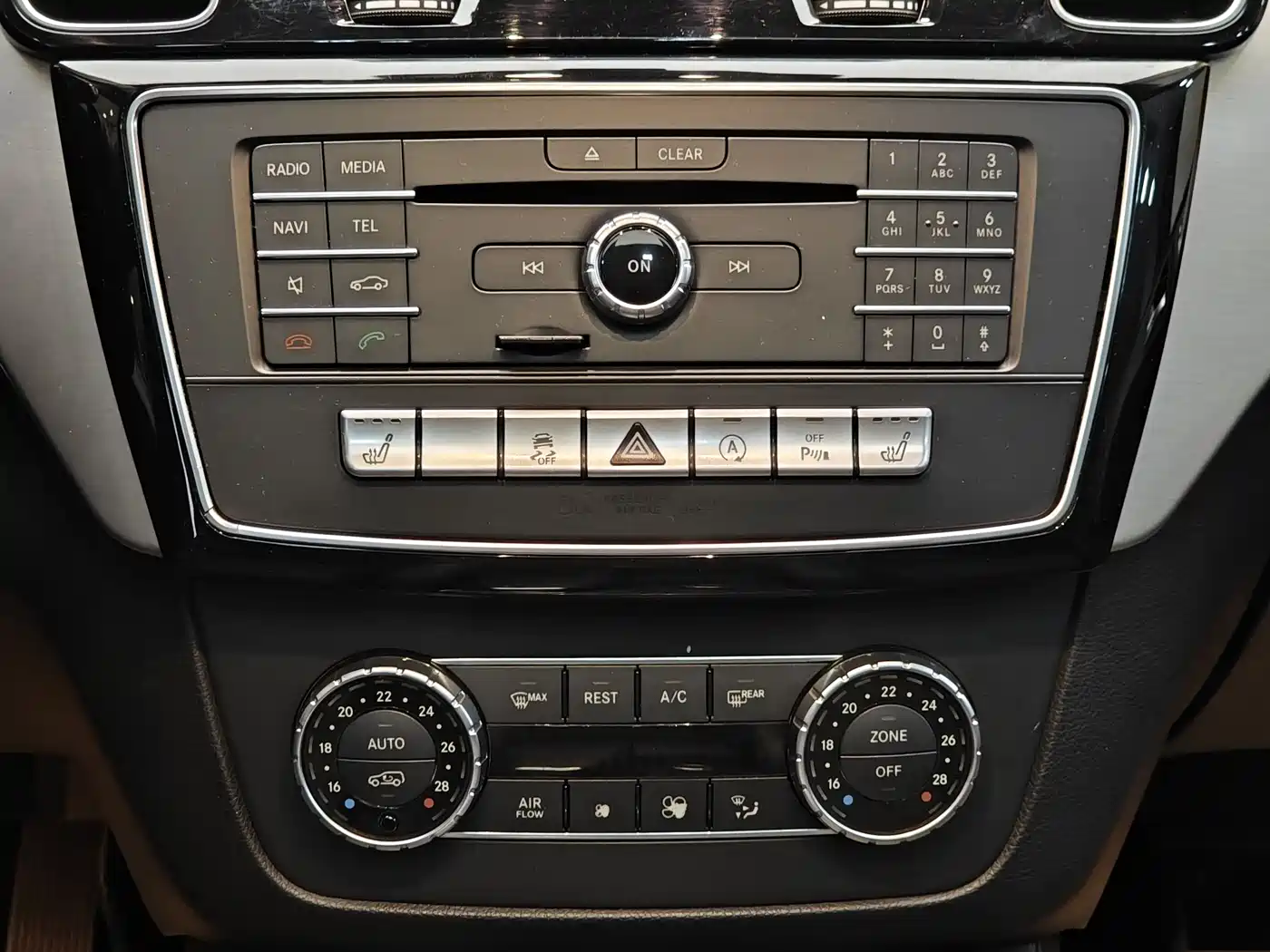 Mercedes-Benz GLE Coupe 2018 GLE 400 4MATIC Coupe SUV фото 17