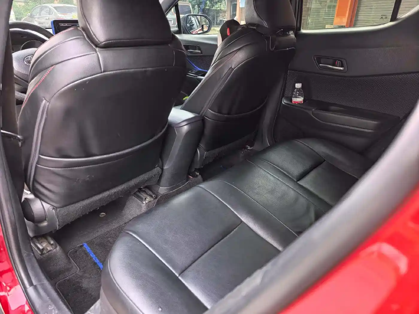 Toyota C-HR 2018 2.0L Leading Edition China V фото 7