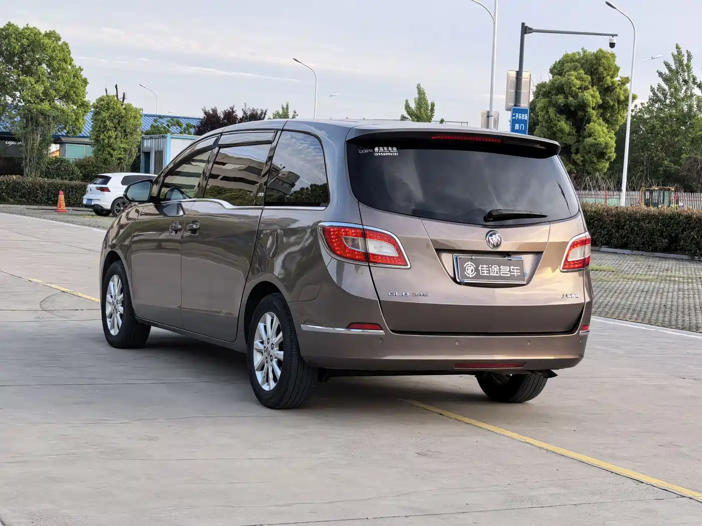 Buick GL8 2013 2.4L CT Luxury Business Comfort Edition фото 11