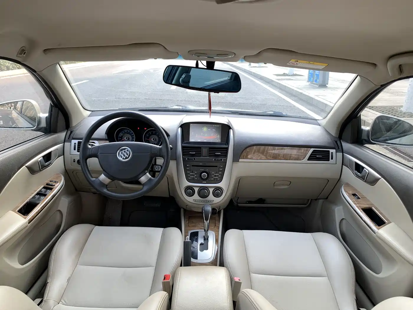 Buick Excelle 2015 1.5L Automatic Classic фото 13
