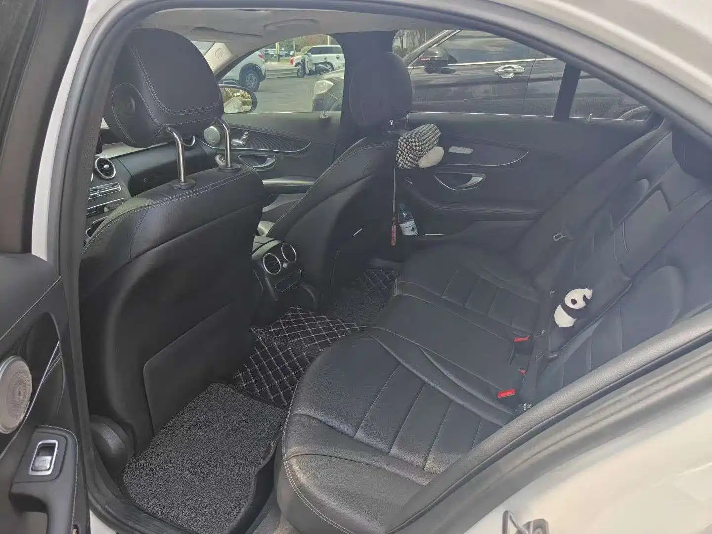 Фото 4 - Mercedes-Benz C-Class
