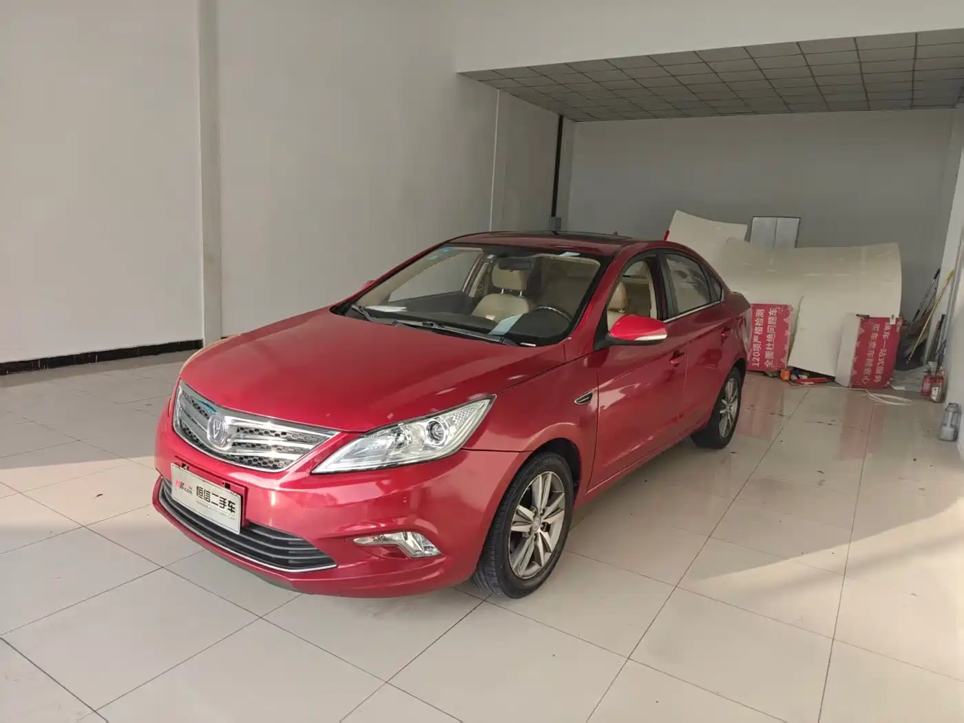 Фото 1 - Changan Eado