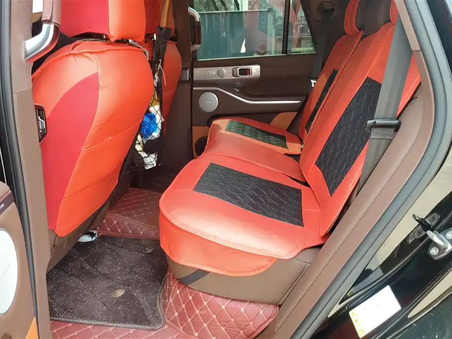 TANK TANK 700 NEW ENERGY