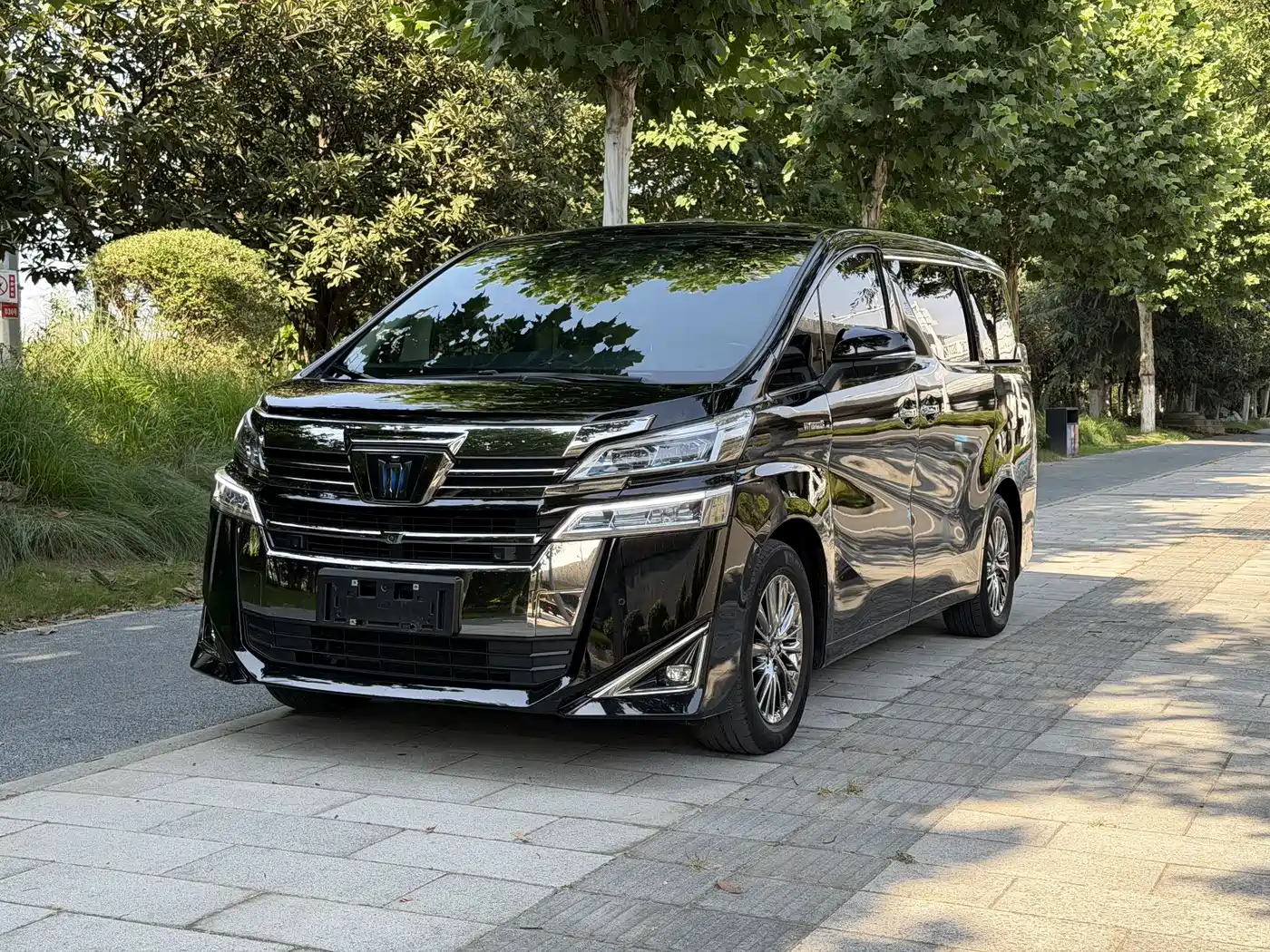 Toyota Vellfire 2021 Crown Hybrid 2.5L HV Premium Edition