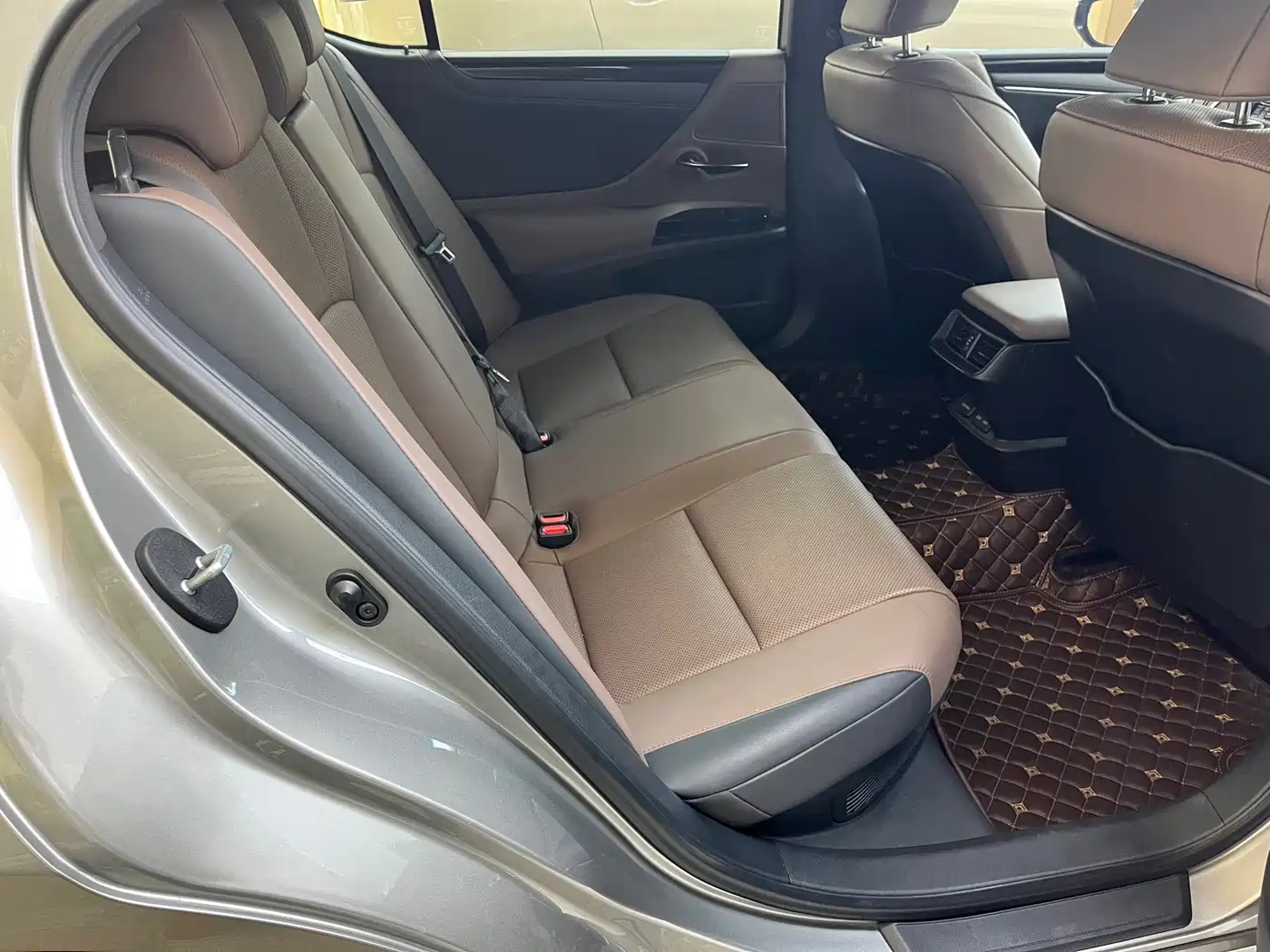 Lexus ES, миниатюра 11
