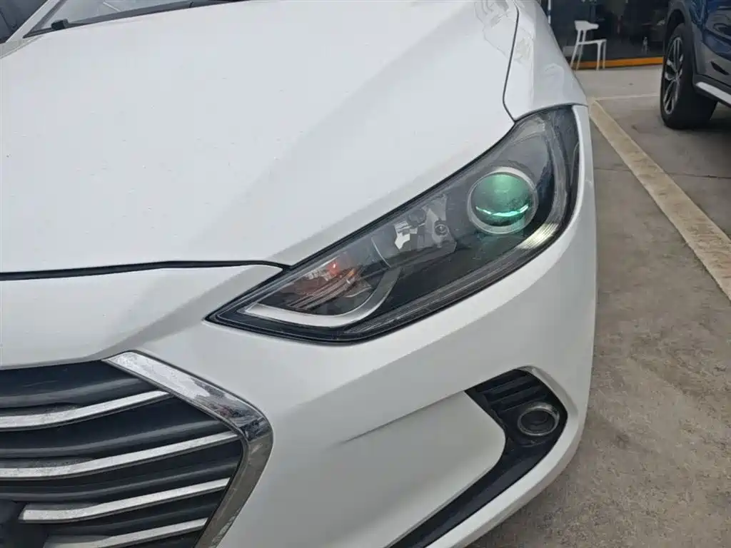 Hyundai Elantra 2018 1.4T DCT Dynamic·Vitality Model фото 24