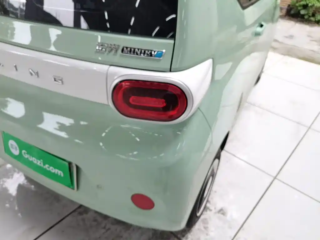 Фото 8 - Wuling Motors Hongguang MINIEV