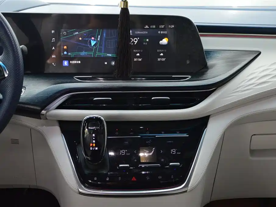 Buick GL8 2022 Avenir 4-Seater Prestige Edition фото 17