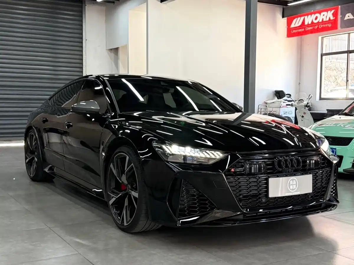 Photo 4 - Audi RS 7