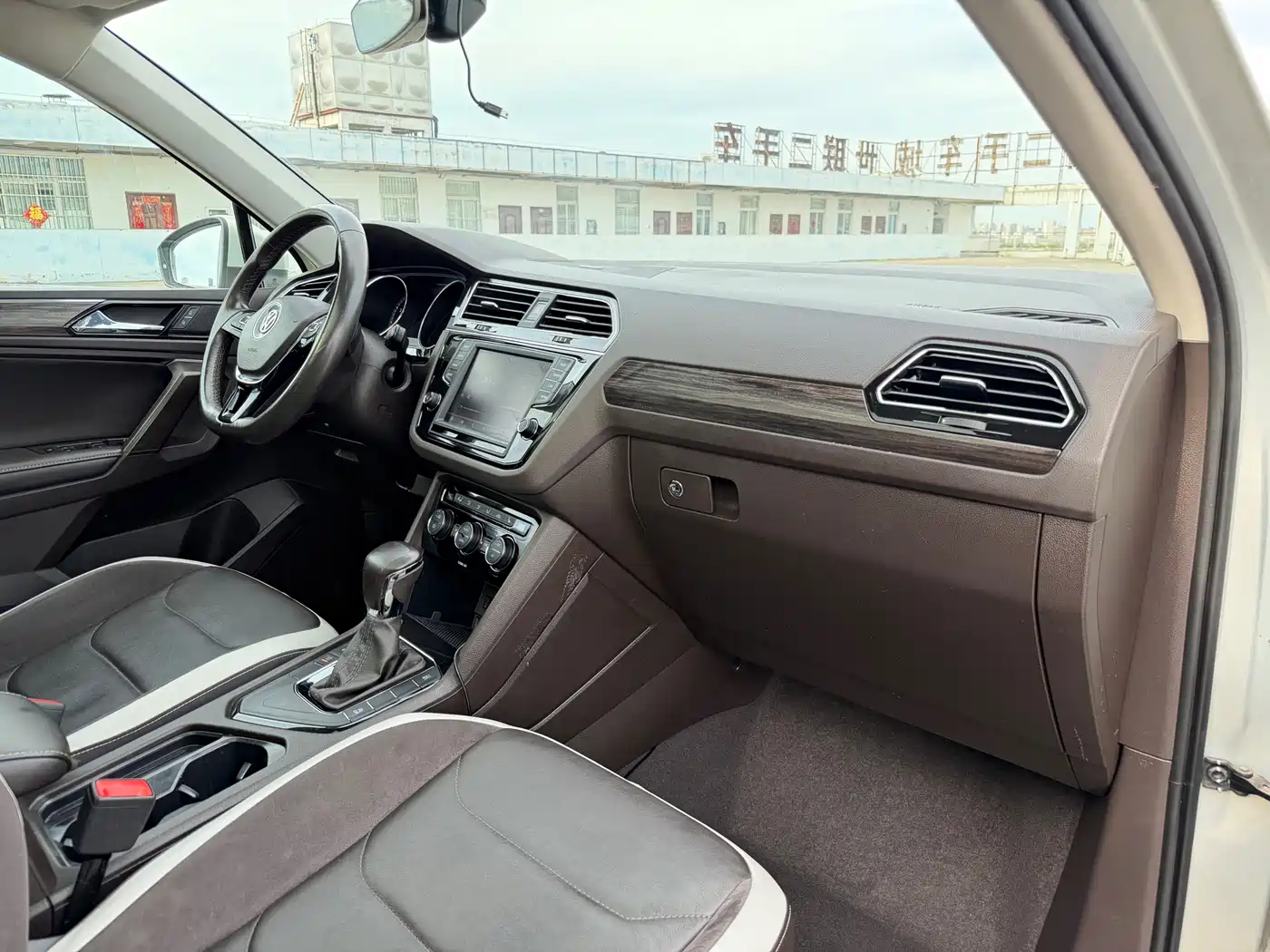 Volkswagen Tiguan L 2017 330TSI Automatic 2WD Luxury Edition фото 13