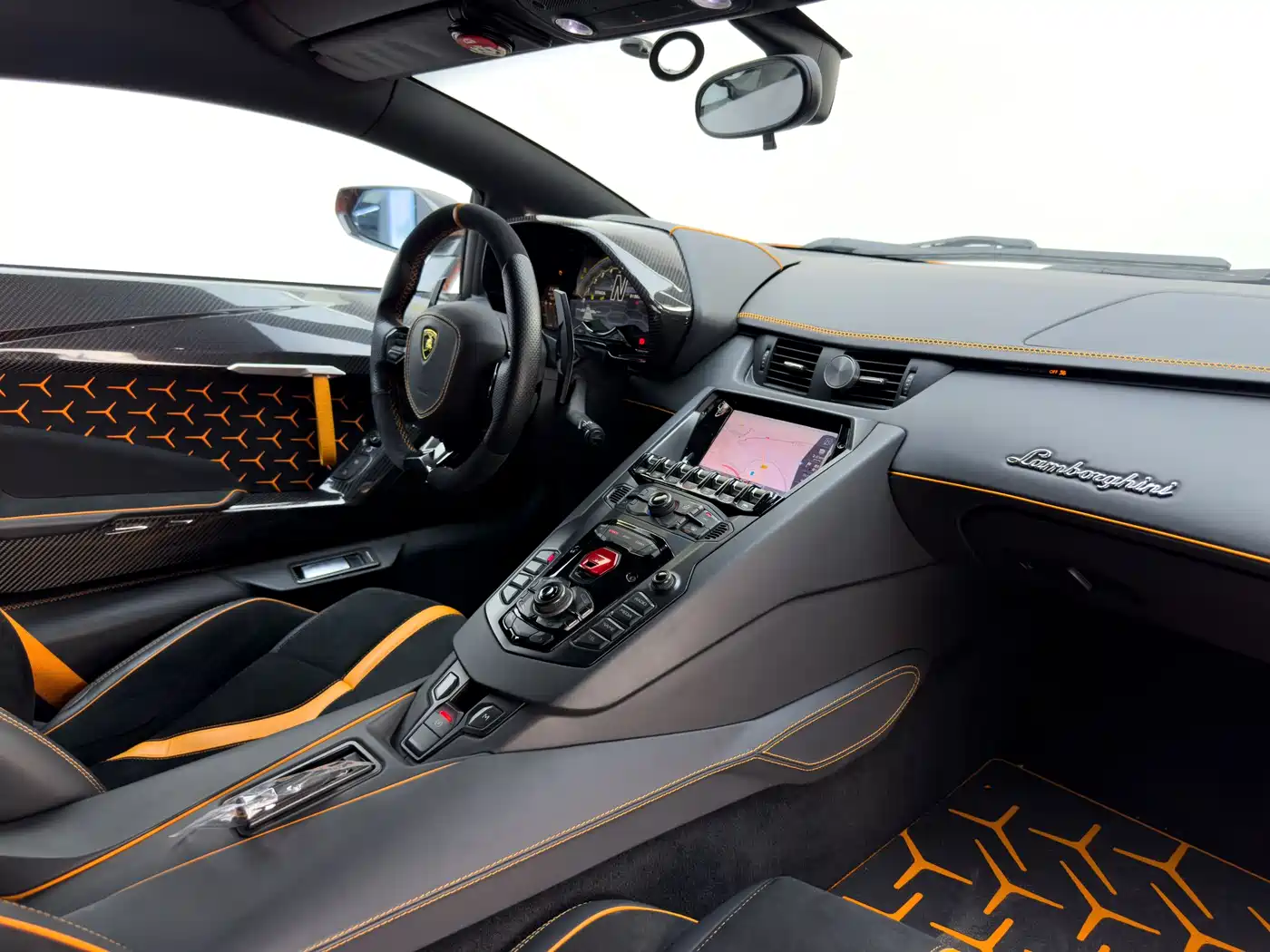 Lamborghini Aventador 2011 LP 700-4 фото 20
