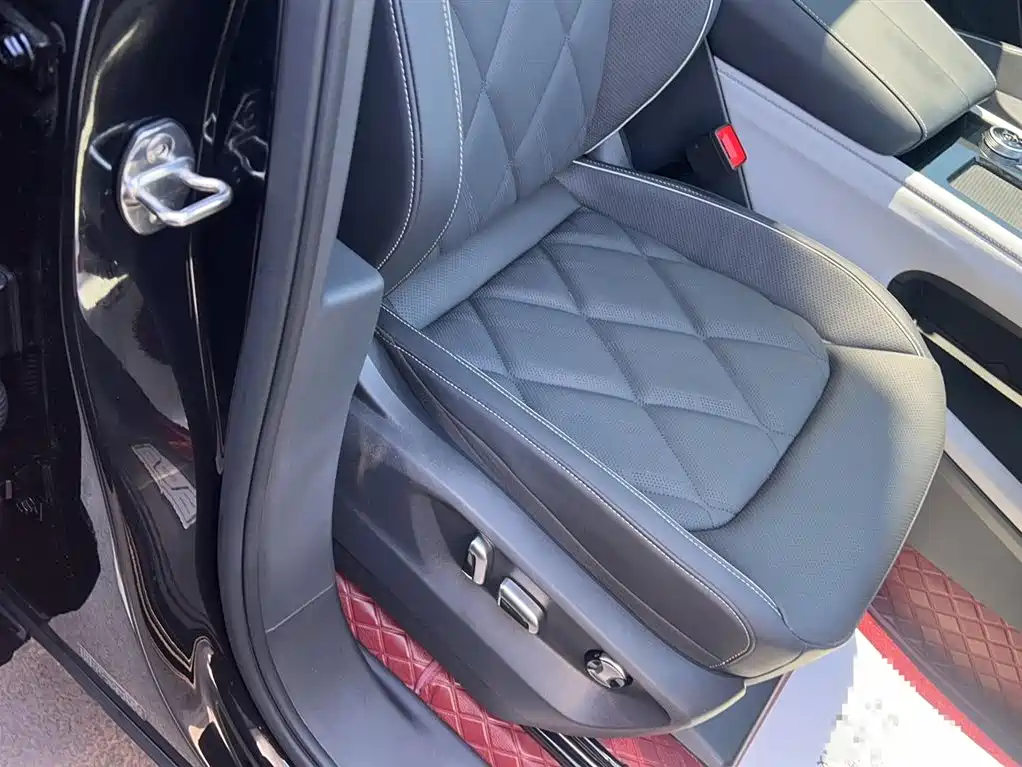 Volkswagen Teramont 2024 380TSI 4WD Prestige Luxury Edition фото 3