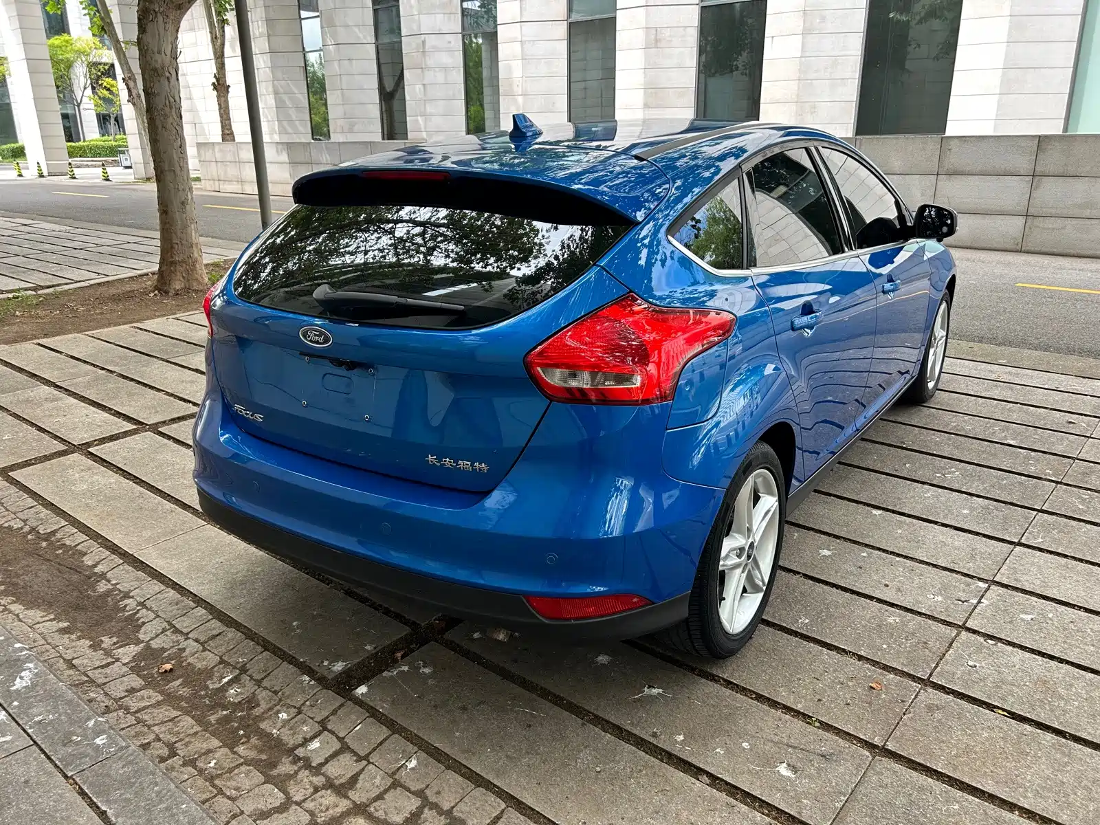 Фото 4 - Ford Focus