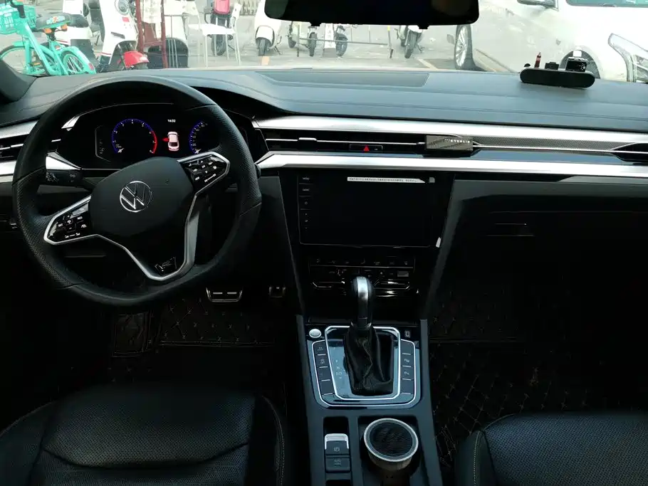 صورة 12 - Volkswagen CC