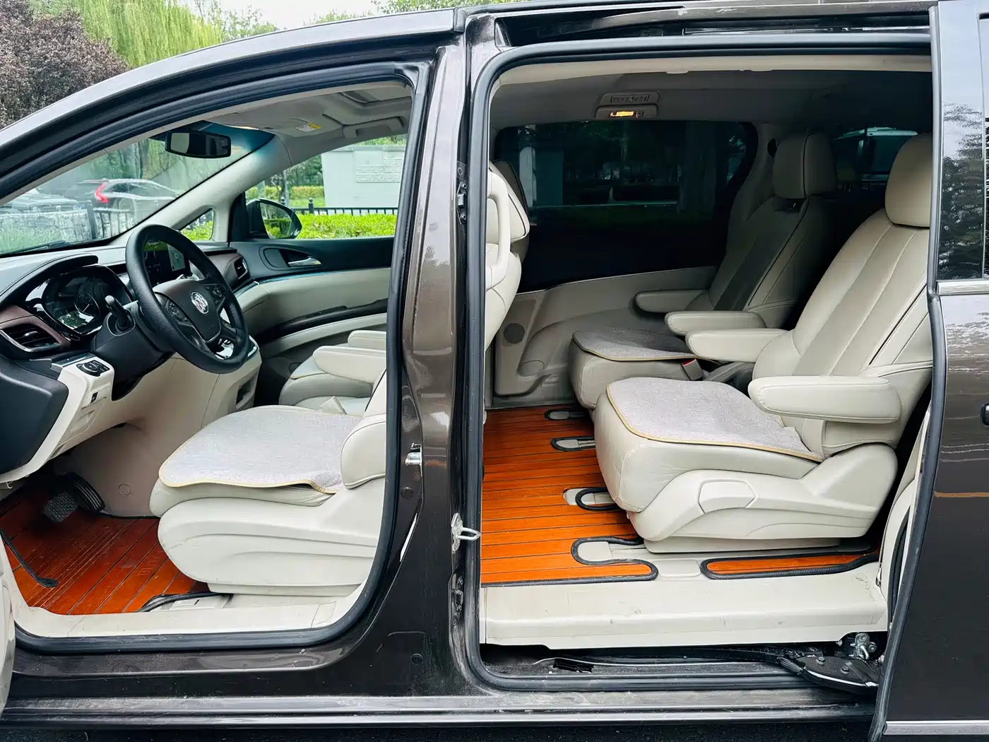 Buick GL8 2020 Model Land Business Class 652T Luxury фото 13