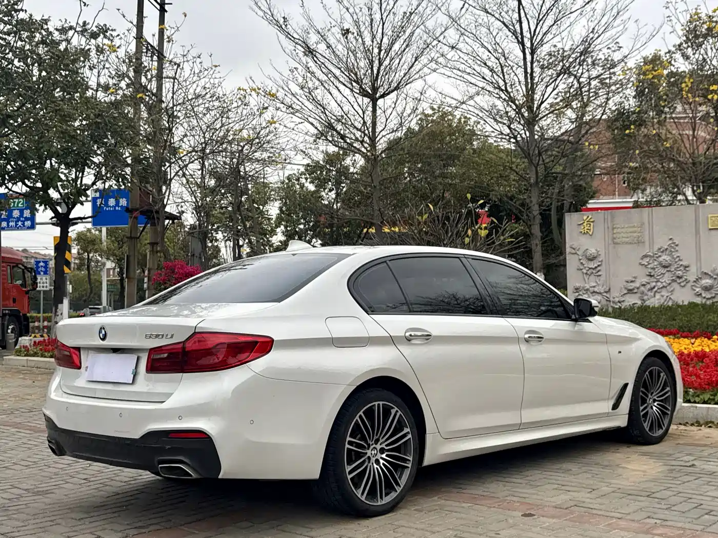BMW 5 Series 2018 530Li Leading M Sport Package фото 9