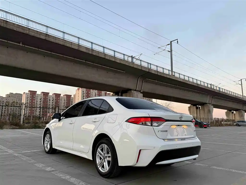 Toyota Levin 2022 185T CVT Luxury Edition фото 3