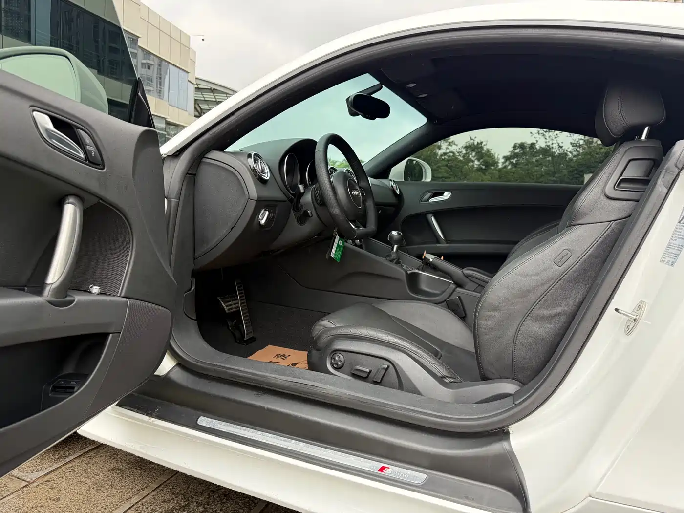 Фото 4 - Audi TT